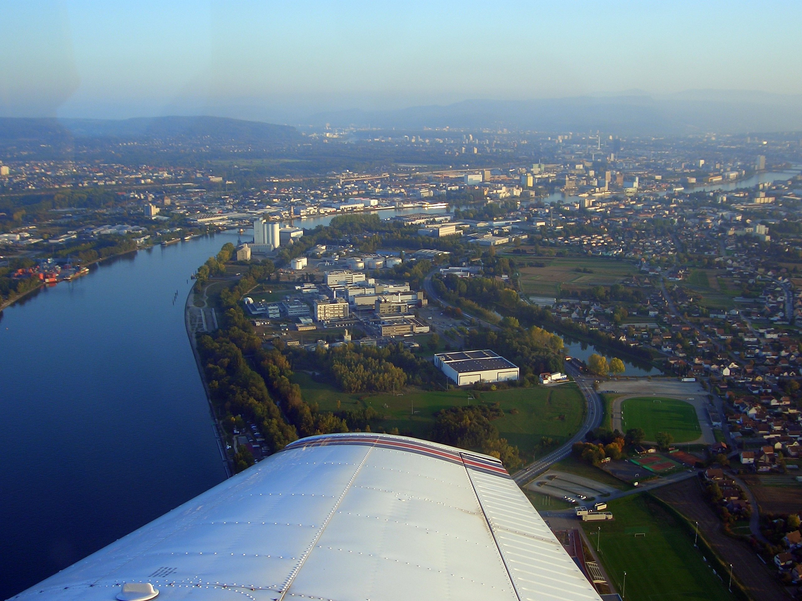 Basel aus dem Kleinflugzeug by flöschen